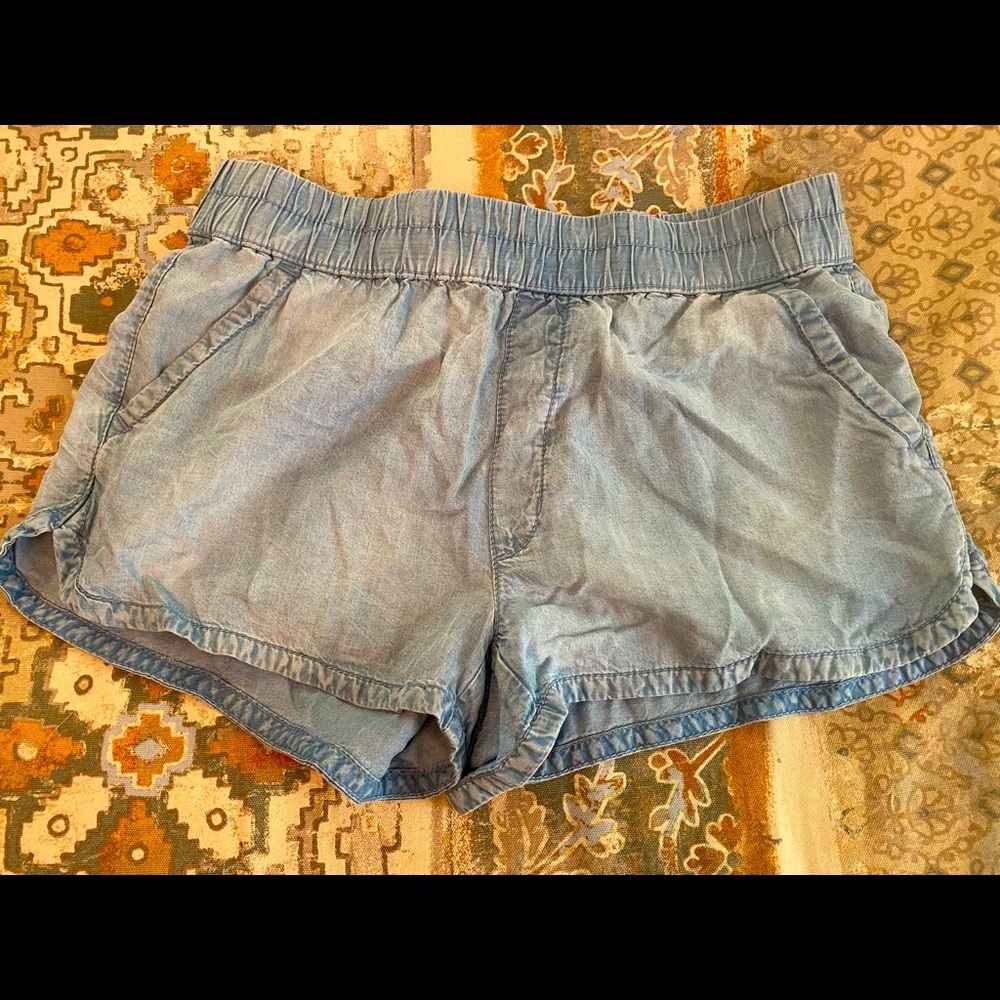 “American Eagle” Chambray Shorts